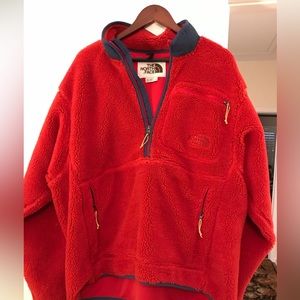 North Face Fuzzy Pullover - worn once - no/rips/stains/tears. Men’s XL